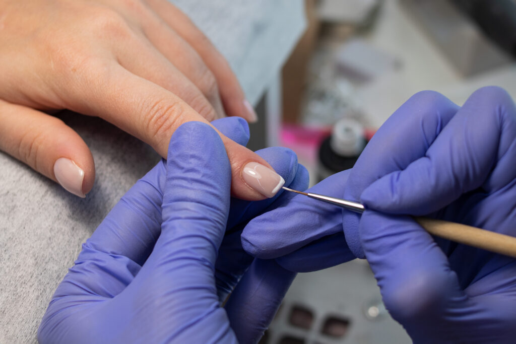 the process of creating a french manicure manicur 2024 10 18 06 09 59 utc